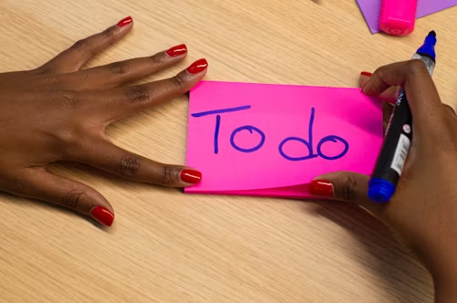 A word To Do on a post it